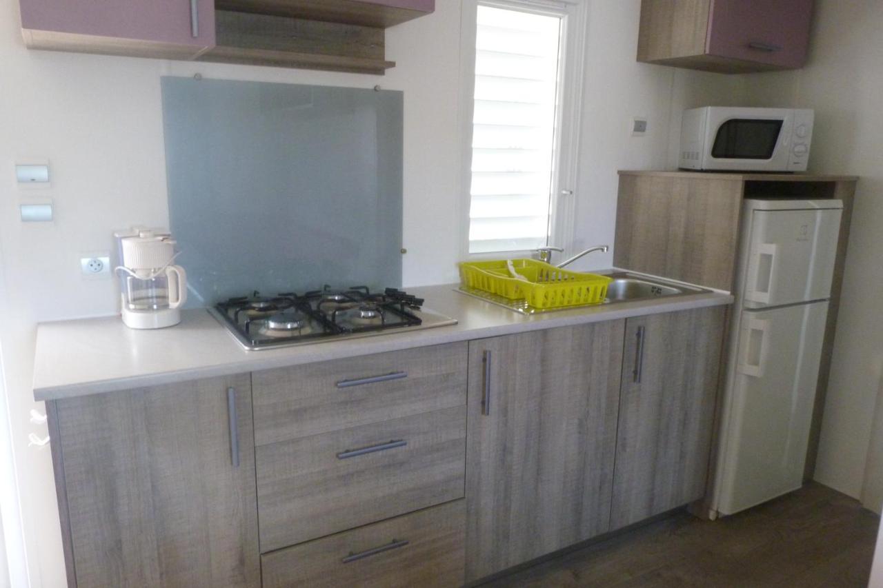 Camping L'Eau Vive Hotel Dauphin Bagian luar foto