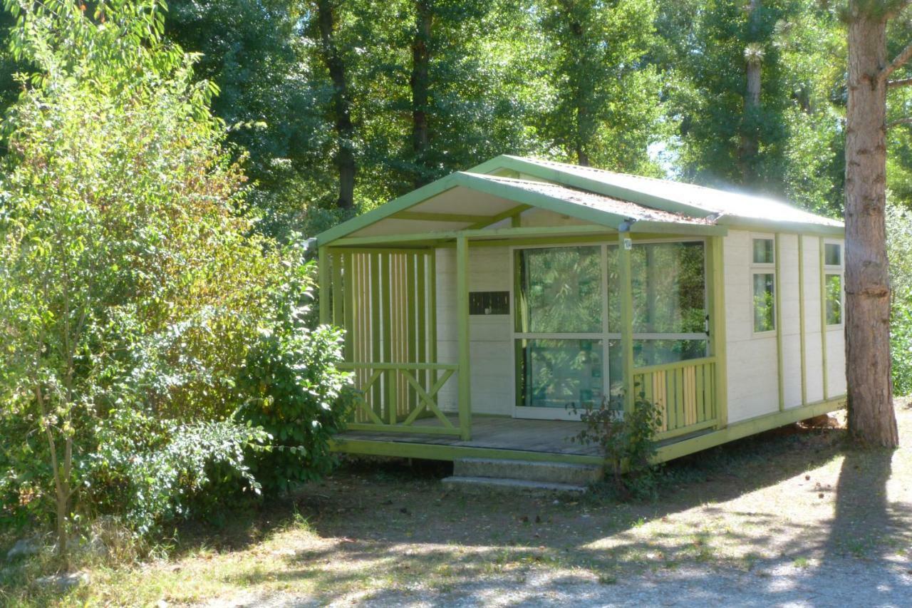 Camping L'Eau Vive Hotel Dauphin Bagian luar foto