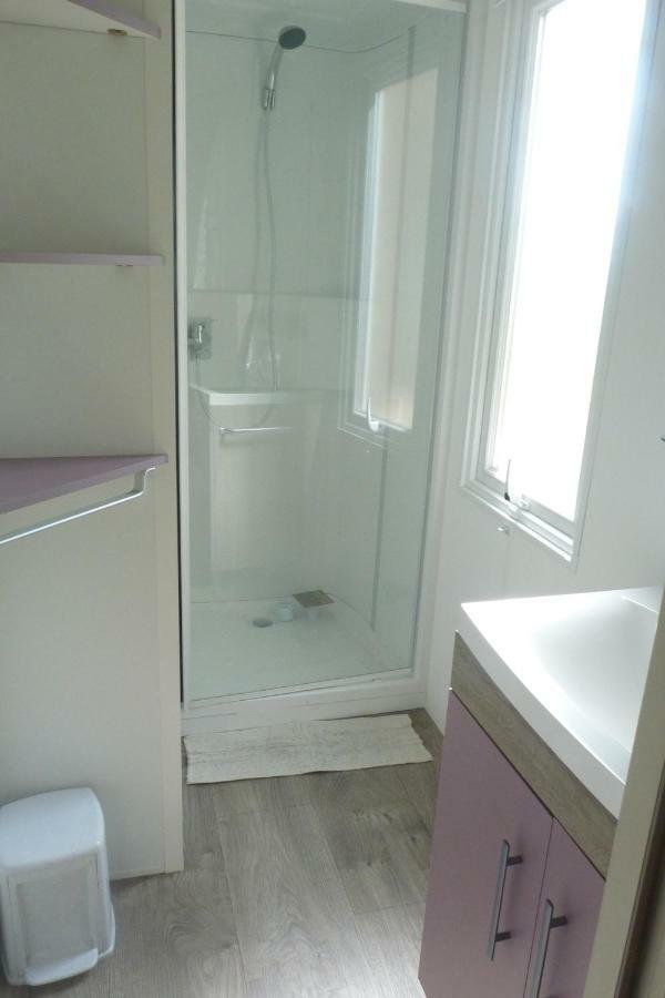 Camping L'Eau Vive Hotel Dauphin Bagian luar foto