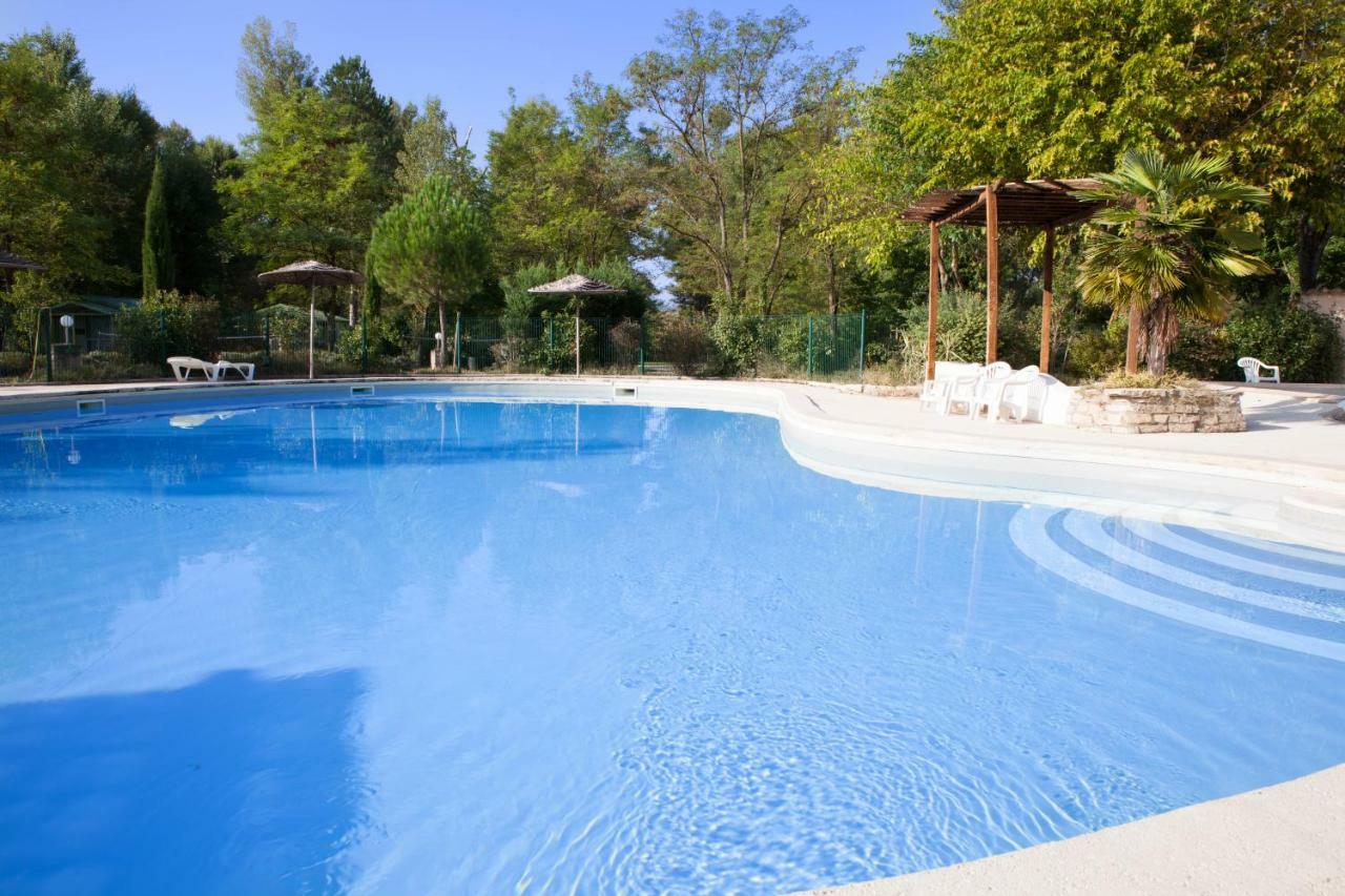 Camping L'Eau Vive Hotel Dauphin Bagian luar foto
