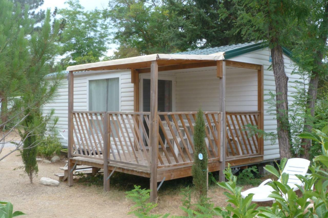 Camping L'Eau Vive Hotel Dauphin Bagian luar foto